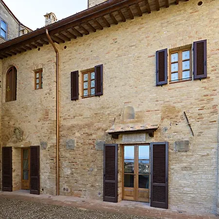 Bed & Breakfast Casa Torre Margherita 2*